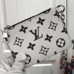 Louis Vuitton Marelle Black 25Cm M80689 - Image 6