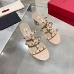 Valentino Garavani Rockstud Slide Sandal In Laminated Nappa Beige 7W2S0C47Vod P45 - Image 4