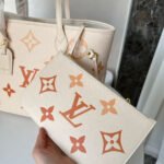 Louis Vuitton Neverfull MM Bag Beige Clair 33cm M46516 - Image 5