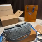 Louis Vuitton Diane Monogram Denim Blue 24Cm - Image 5