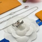 Louis Vuitton LV Logo Silver Necklace - Image 7