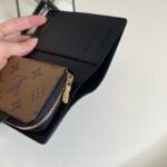 Louis Vuitton Juliette Wallet Monogram Giant Brown 13Cm M69432 - Image 9