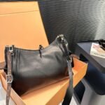 Louis Vuitton Carryall Cargo Vibe PM Bag Black 34Cm M24861 - Image 8