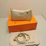 Louis Vuitton Easy Pouch On Strap Cream 19Cm M81066 - Image 2