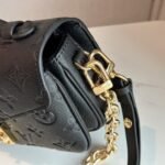 Louis Vuitton Pochette Métis East West Bag Black 21Cm M46595 - Image 4