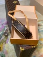 Louis Vuitton Loop M81098 - Image 4