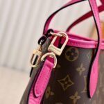 Louis Vuitton Neverfull Bandoulière Inside Out BB Monogram Rose 20Cm M12106 - Image 7