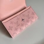 Louis Vuitton Iris Wallet Pink Jasmin 19Cm - Image 7