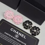 Chanel Camellia Earrings Black - Image 3