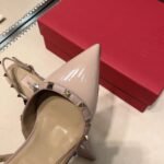 Valentino Garavani Rockstud Patent Leather Strap Pump Beige - Image 5