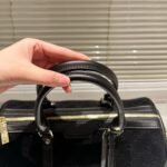Gucci Small Jumbo GG Canvas Duffle Bag Black 30Cm - Image 3