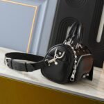 Louis Vuitton Keepall Cargo Bandouliere 25 Black 25cm M13988 - Image 3