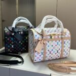 Louis Vuitton X Takashi Murakami Dog Bag Multicolore Blanc 40Cm M13741 - Image 3