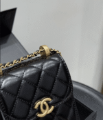 Chanel Trendy Cc Phone Holder Quilted Crossbody Bags Black 17cm - Image 3