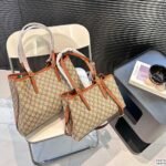 Gucci Gg Emblem Small Tote Bag Beige And Dark Brown 31Cm - Image 3