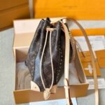 Louis Vuitton Noé Trunk PM Bag Monogram Brown 20Cm - Image 5