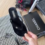 Chanel Thongs Slipper Velvet In Black G45716 B16716 94305 - Image 3