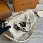 Louis Vuitton Speedy Bandoulière 25 Cream 25Cm M26690 - Image 2