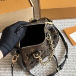 Louis Vuitton Speedy Bandouliere 20 Monogram Canvas Brown 20cm M26314 - Image 8