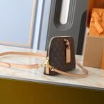 Louis Vuitton Tag Me Pouch Monogram Brown 24Cm M26787 - Image 3