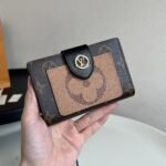 Louis Vuitton Juliette Wallet Monogram Giant Brown 13Cm M69432 - Image 3