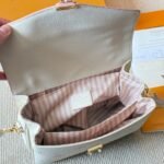 Louis Vuitton Pochette Métis Eden 25Cm M14977 - Image 8