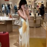 Louis Vuitton Onthego East West Bag Bicolor Beige 25Cm M23641 - Image 10