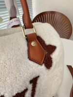 Louis Vuitton Speedy Bandouliere Monogram Teddy Fleece 25 White 25Cm - Image 7