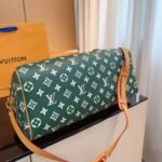 Louis Vuitton Speedy P9 Bandoulière 50 Green 50Cm M46991 - Image 4