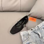 Hermes Jane Ballet Flat In Velvet Noir H242046Z 02370 - Image 3