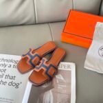 Hermes Oran Sandal Bleu Brut Gold H221105ZV48340 - Image 2