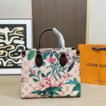Louis Vuitton Onthego MM Monogram Canvas Dune 32cm - Image 3