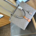 Louis Vuitton On The Go MM Grey 35Cm - Image 4