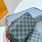 Louis Vuitton Toilet Pouch Damier Grey 23Cm - Image 5