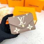 Louis Vuitton Victorine Wallet Beige 12Cm M81861 - Image 9