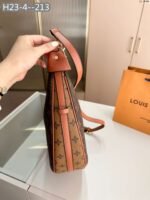Louis Vuitton Loop Hobo Monogram Canvas Brown 35Cm M46311 - Image 9