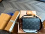Louis Vuitton Steamer Wearable Wallet Black 18Cm M81783 - Image 6