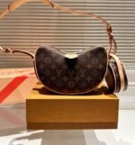 Louis Vuitton Croissant MM Monogram Canvas 25Cm M46828 - Image 2