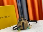 Louis Vuitton Néo Purse Lv Charms Monogram Brown 15Cm M82885 - Image 3