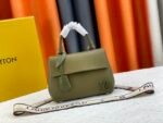 Louis Vuitton Cluny Mini Geen 22Cm - Image 10