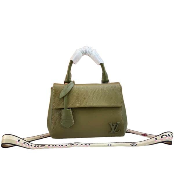 xr:d:DAFiAVjXKzw:3,j:4032111837,t:23050501 Louis Vuitton Cluny Mini Geen 22Cm - Image 1