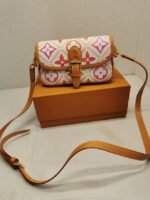 Louis Vuitton Nano Diane Bag Monogram Canvas Coral 20Cm M83621 - Image 3