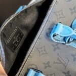 Louis Vuitton Keepall Bandoulière 25 Monogram Eclipse Reverse Coated Canvas Turquoise 25cm M11645 - Image 10