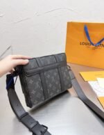 Louis Vuitton Trunk Messenger 20Cm M45727 - Image 7