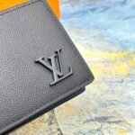 Louis Vuitton Multiple Wallet Black 11Cm M69829 - Image 6
