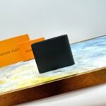 Louis Vuitton Multiple Wallet Black 11Cm M69829 - Image 4