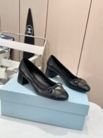 Prada Triangle Logo Bow Pump In Black - Image 6