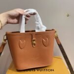 Louis Vuitton Neverfull Bandoulière Inside Out BB Monogram Brown 26Cm - Image 6