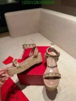 VALENTINO ROCKSTUD FLATFORM SANDAL IN BEIGE 2W2S0GI3BAEP45 - Image 3