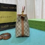 Gucci GG Emblem Mini Bucket Bag Beige And Dark Brown 19Cm ‎815118 FAD6L 9758 - Image 5